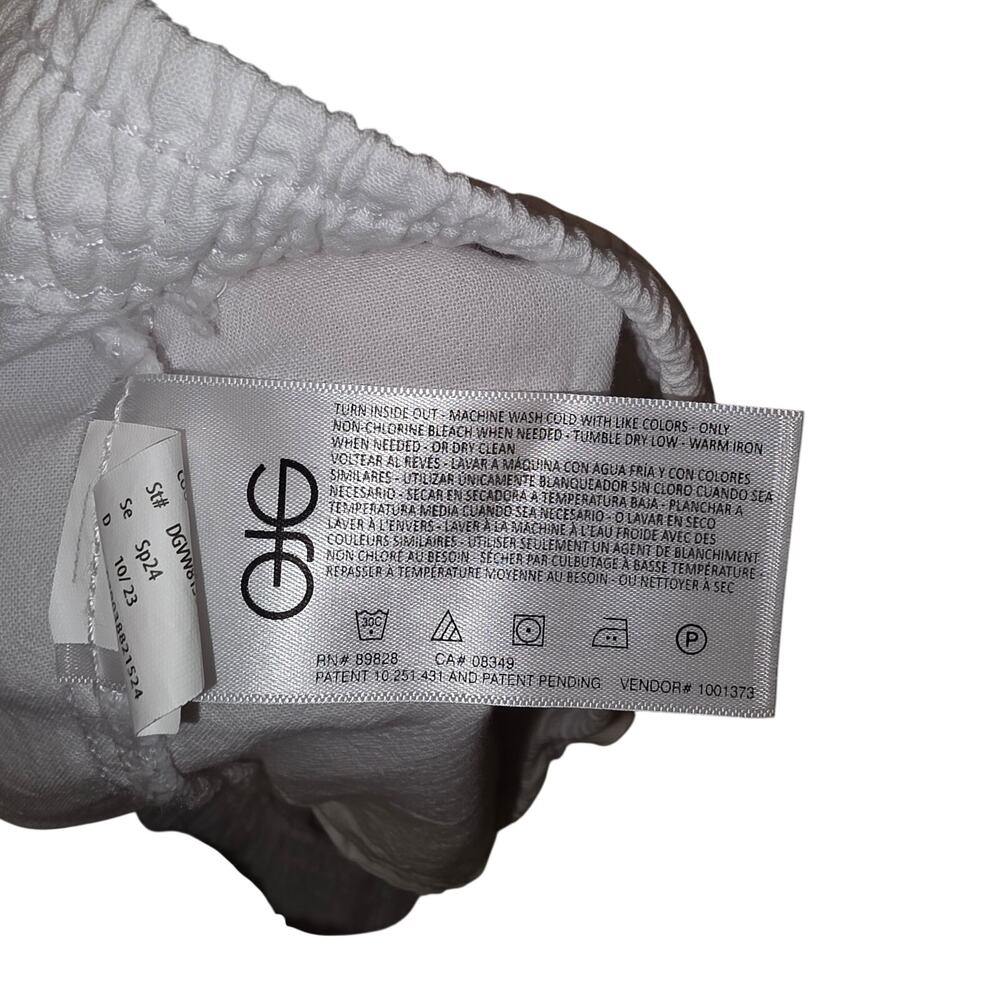 EUC Gloria Vanderbilt white, cotton, wide‎ leg with slit, capri pants sz M - Picture 7 of 7